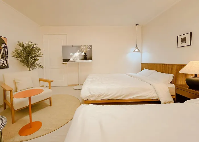 강남 선정릉 감성숙소,코엑스,잠실,강남 핫플,넷플릭스,최대6인,무료짐보관 *